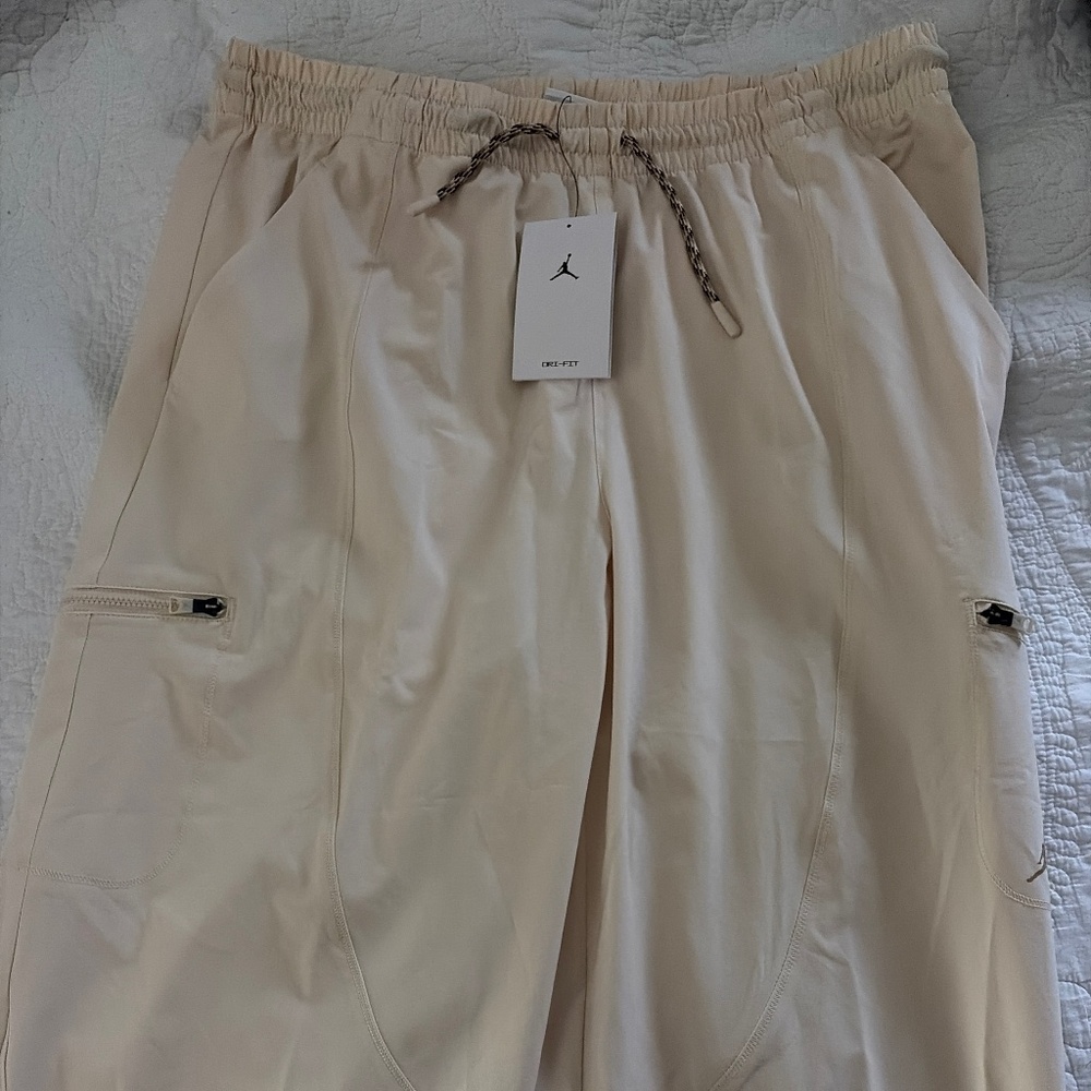 Nike Women’s Pants - large - Picture 2 of 3